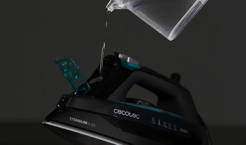 CECOTEC ForceTitanium 650